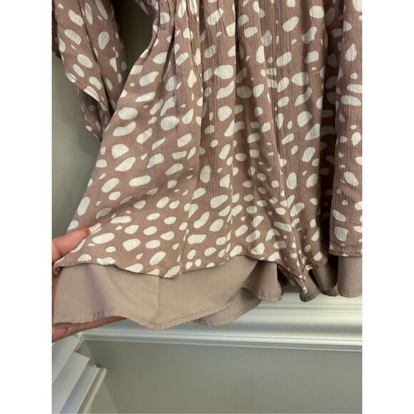 Pink Lily Polka Dot Romper Size S Taupe GUC - Picture 7 of 12